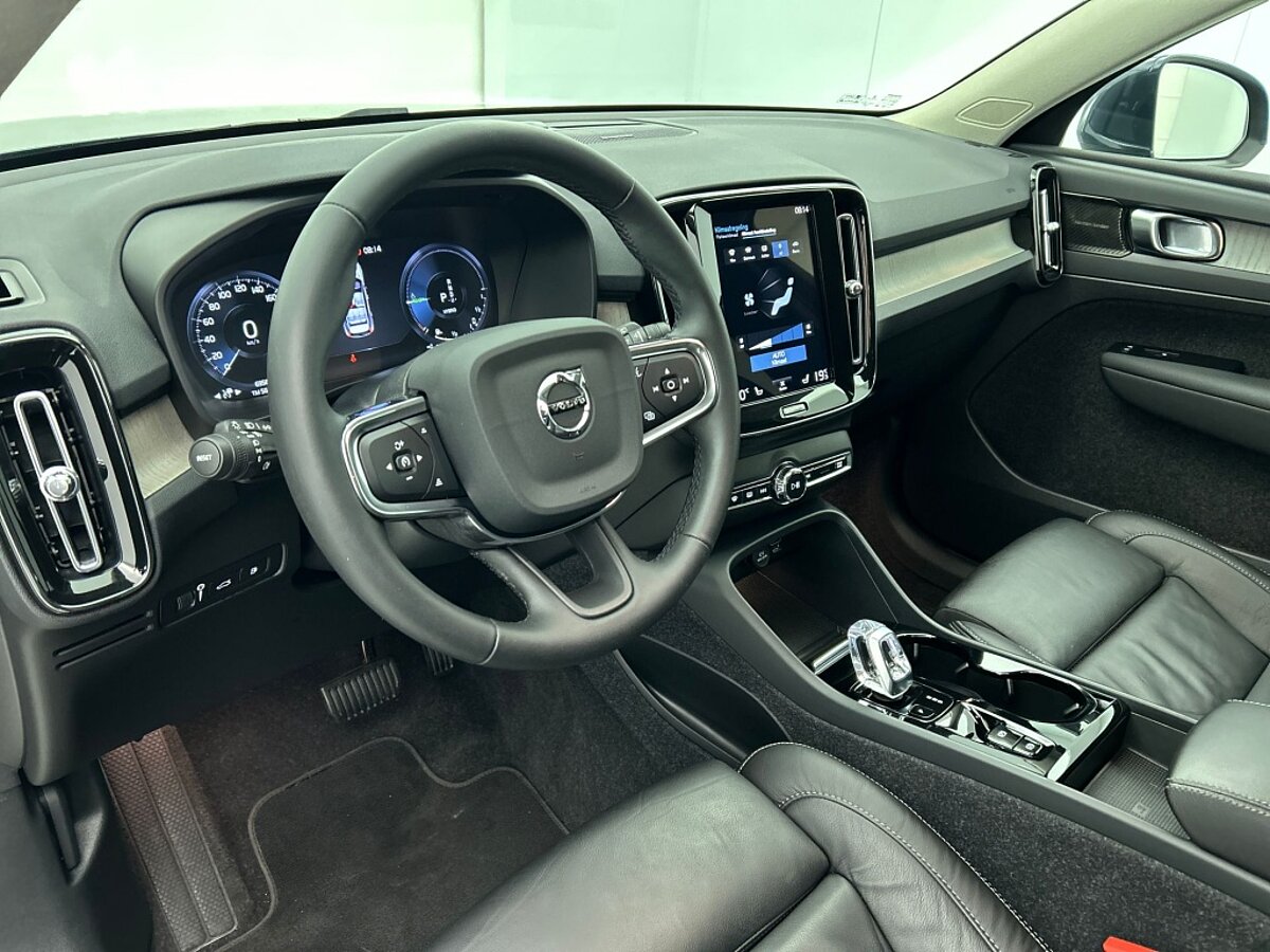 47570518 volvo xc40 1 5 t4 inscription h k getint glas pilot assist leder 87