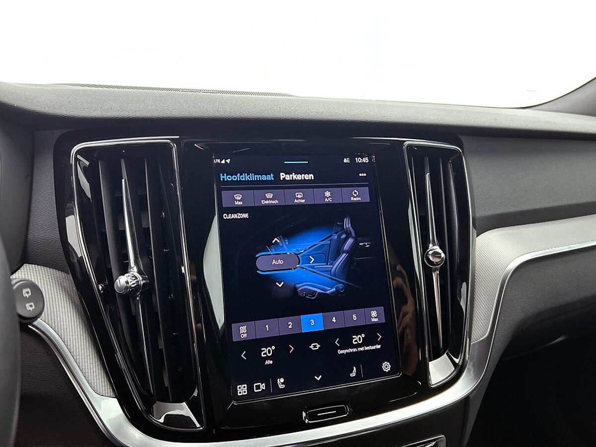 48515870 volvo v60 2 0 t6 awd plus dark trekhaak voorruit verwarming harman k 9a22b1