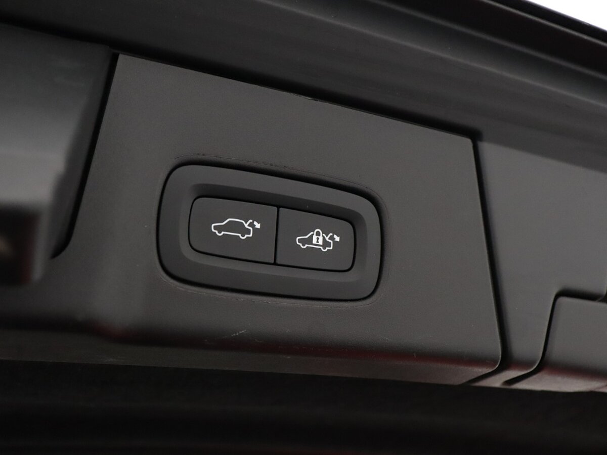 35175248 volvo v90 2 0 t6 recharge awd ultimate dark luchtvering 20 inch 26