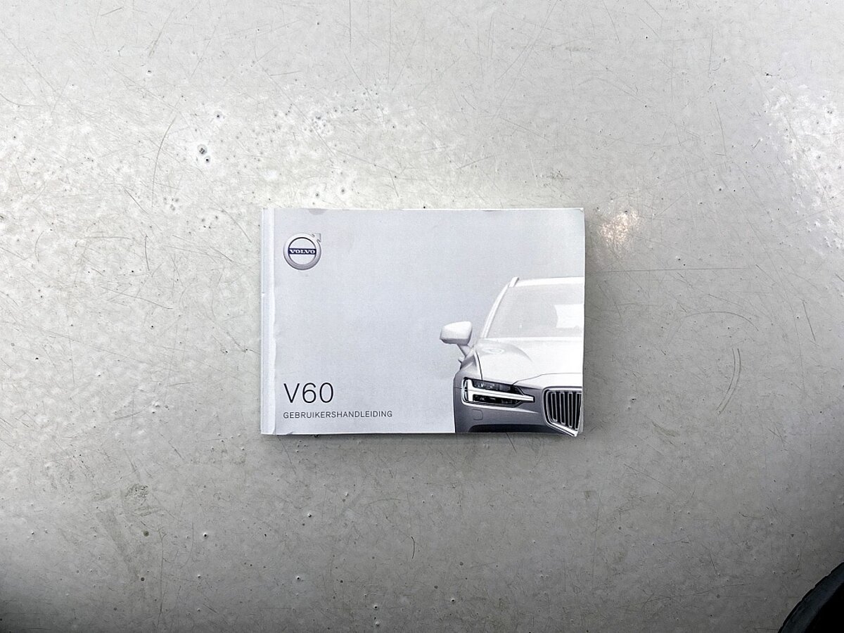 46664850 volvo v60 2 0 t5 momentum 55
