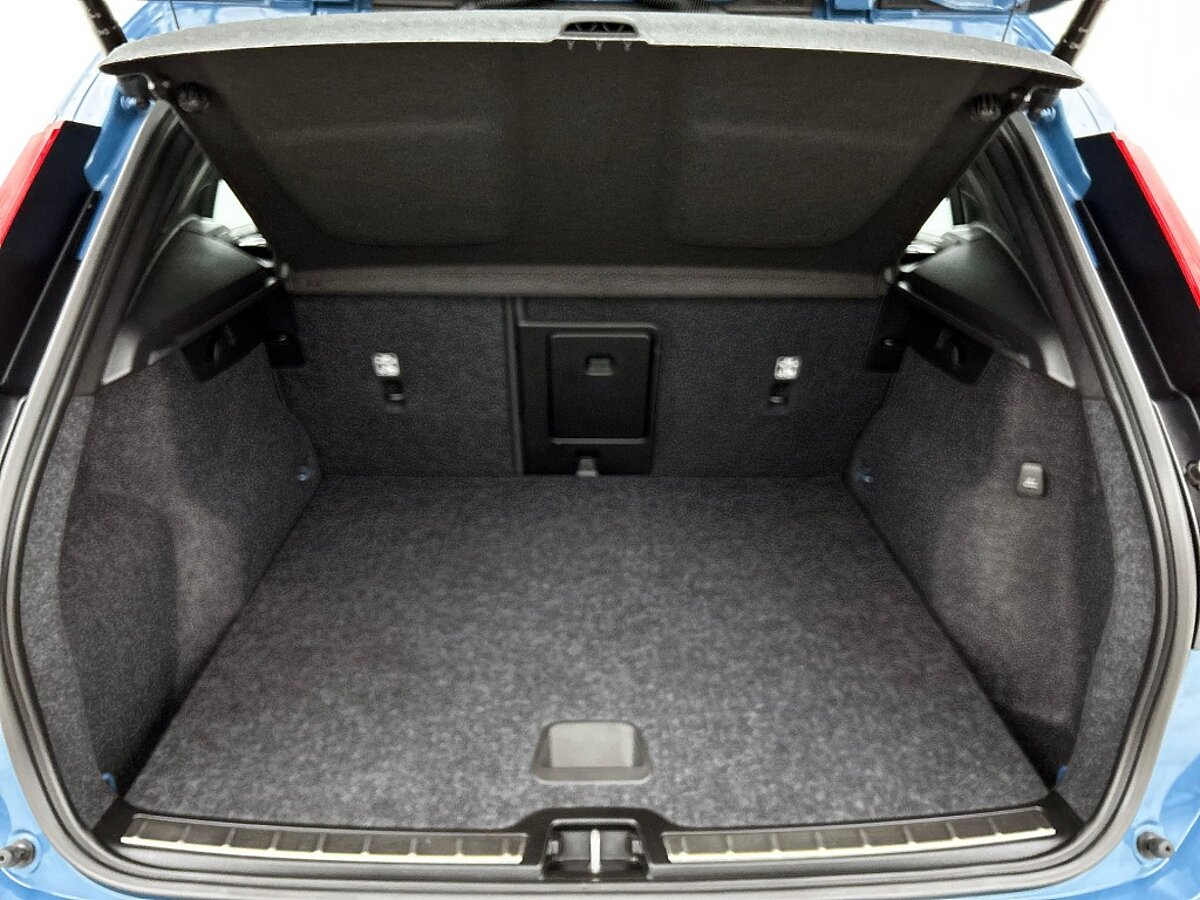 47258731 volvo xc40 xc40 t4 plus bright memorystoelen climate pack ca7a89