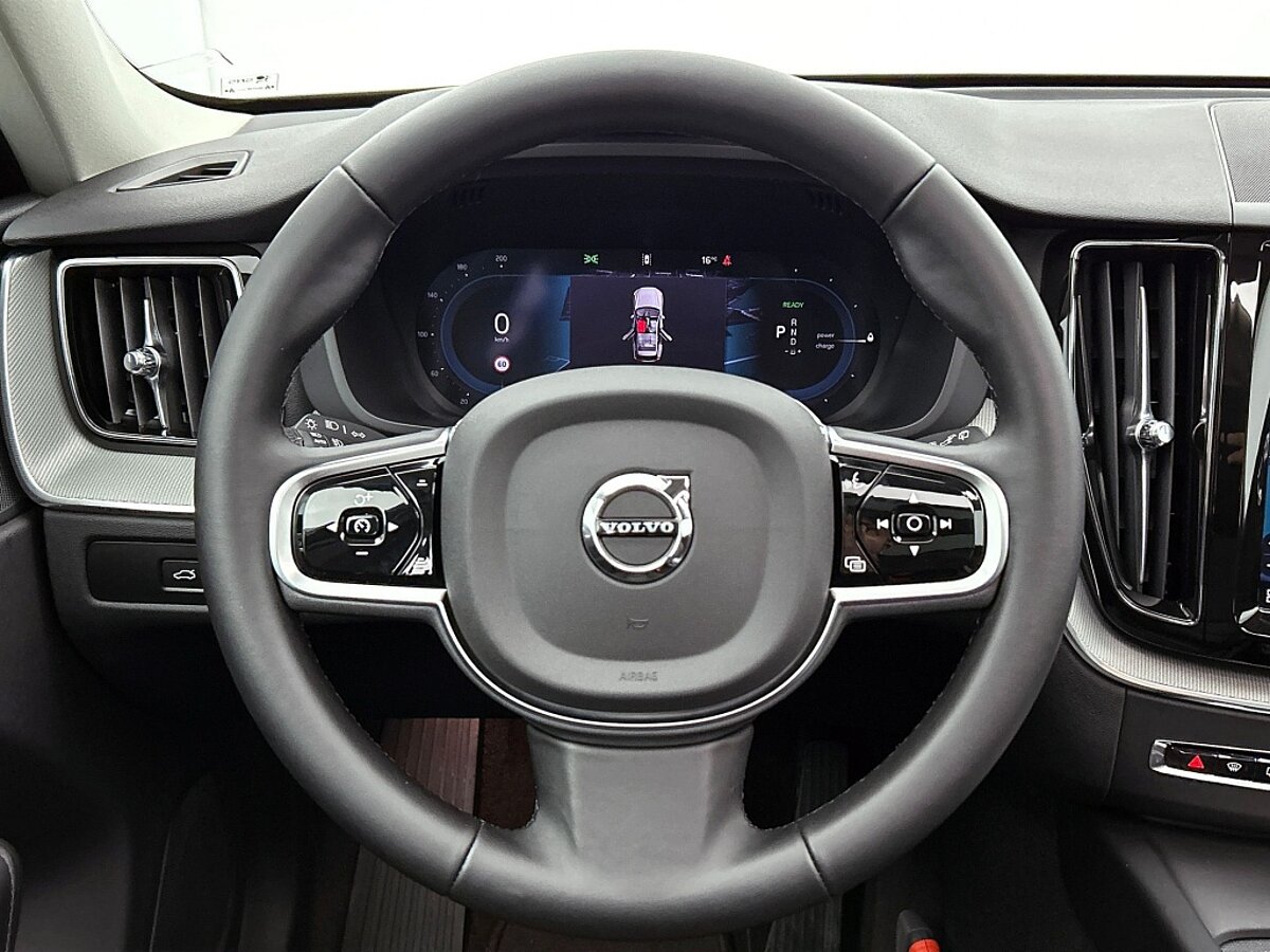 48515871 volvo xc60 2 0 t6 awd plus dark trekhaak leder panoramadak ff7455