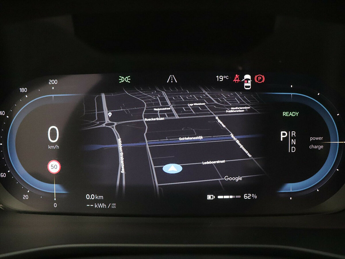 34255172 volvo xc40 p8 recharge awd r design memory seats draadloze lader warmte 69