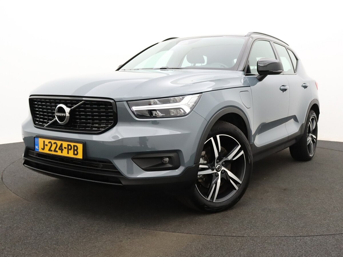 35603828 volvo xc40 1 5 t4 recharge r design expression 75