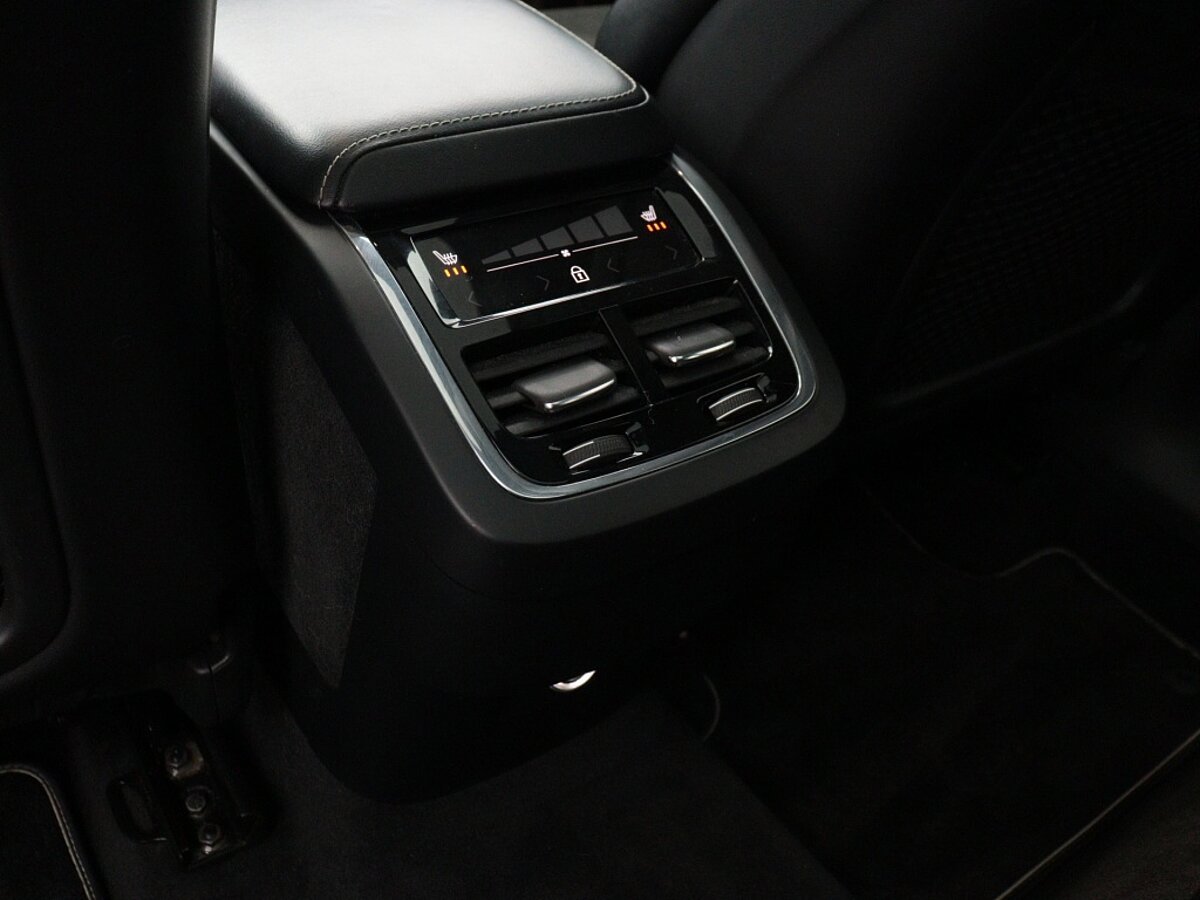 41660388 volvo xc60 2 0 t5 awd r design polestar tuning panorama dak 4f62ce