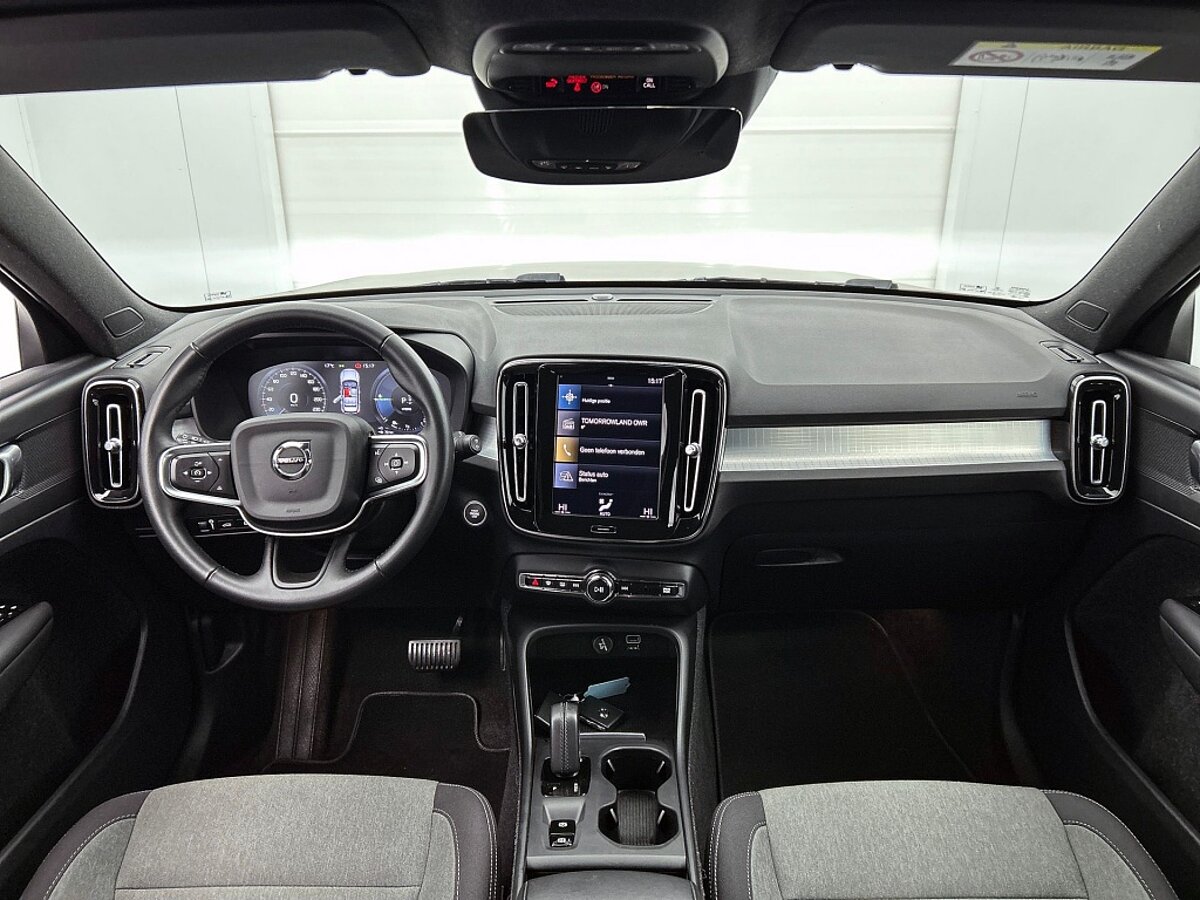 48084421 volvo xc40 1 5 t5 inscription expression navigatie parkeersensoren voor 97