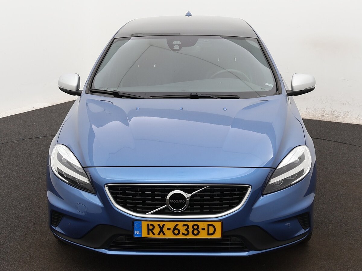 35542103 volvo v40 2 0 t4 business sport panorama dak parkeercamera 9 02