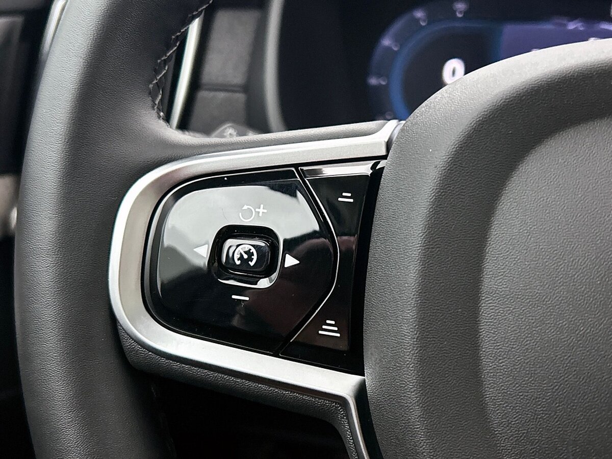 48894745 volvo xc90 2 0 t8 ultra 22 inch luchtvering trekhaak ventilatie 6 02