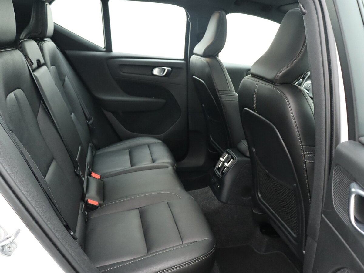 36009099 volvo xc40 1 5 t5 rech rdesign 588515