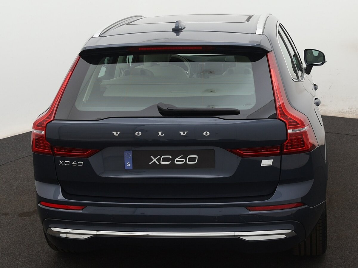 43964169 volvo xc60 2 0 t8 awd plus bright 9 03
