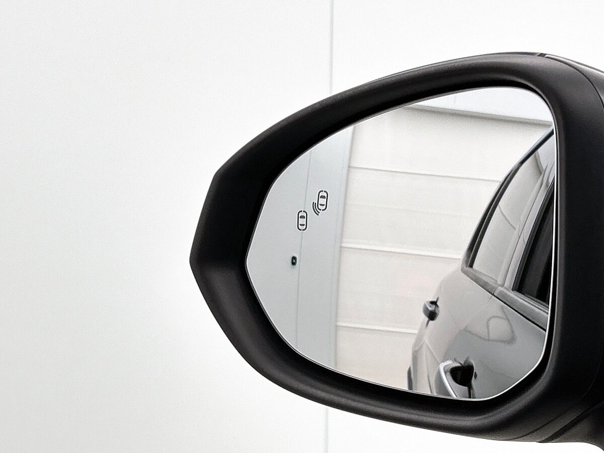 46582768 lynk co 01 1 5 hybride rijklaar inclusief 12 maanden garantie 01