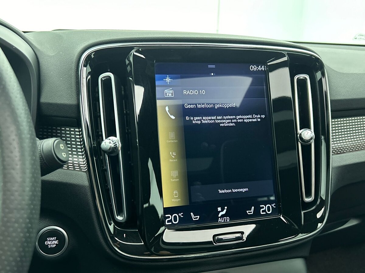 48084423 volvo xc40 1 5 t5 recharge r design 36