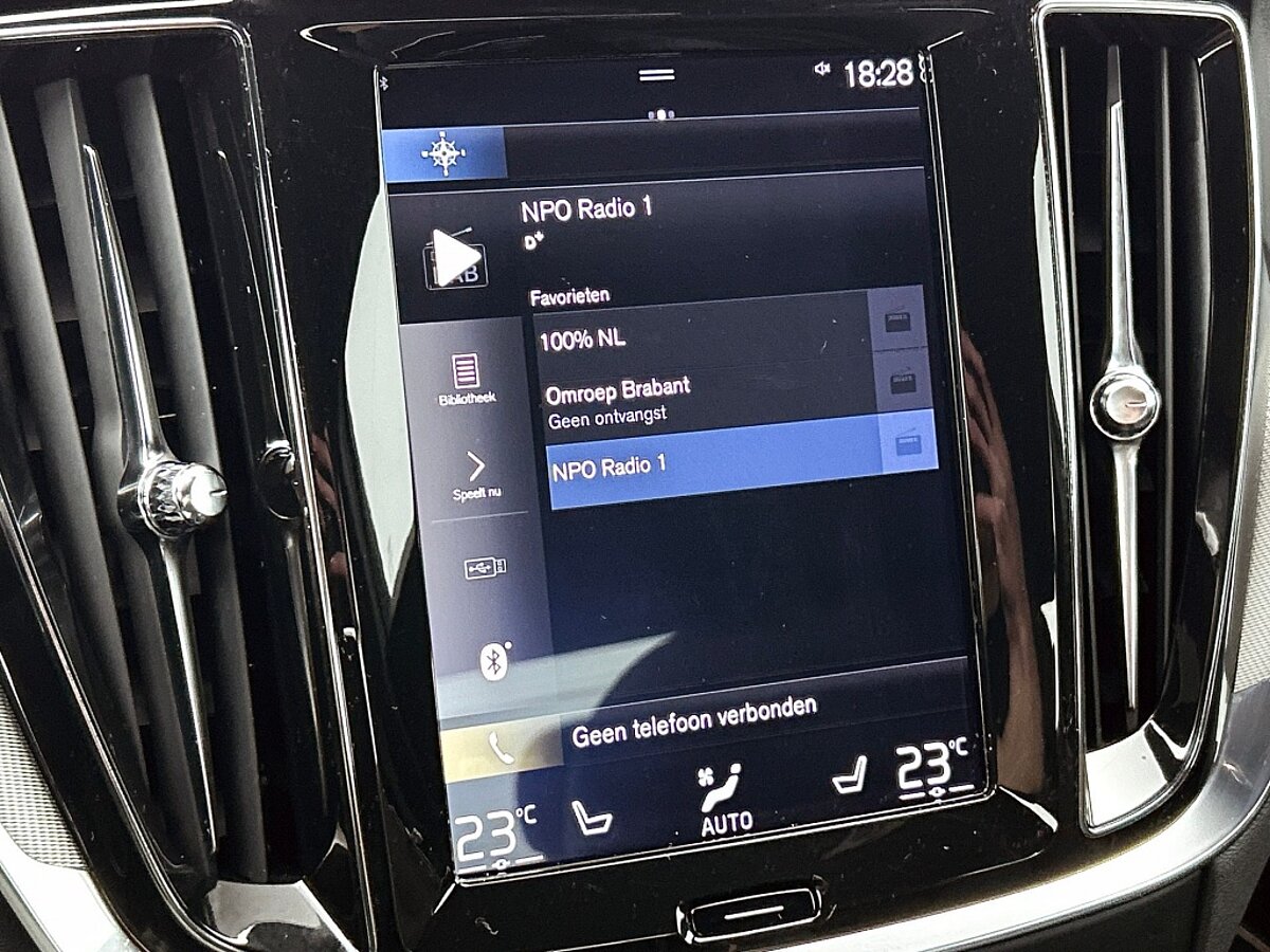 48797576 volvo s60 t6 r design pilot assist memory blis camera dab 8