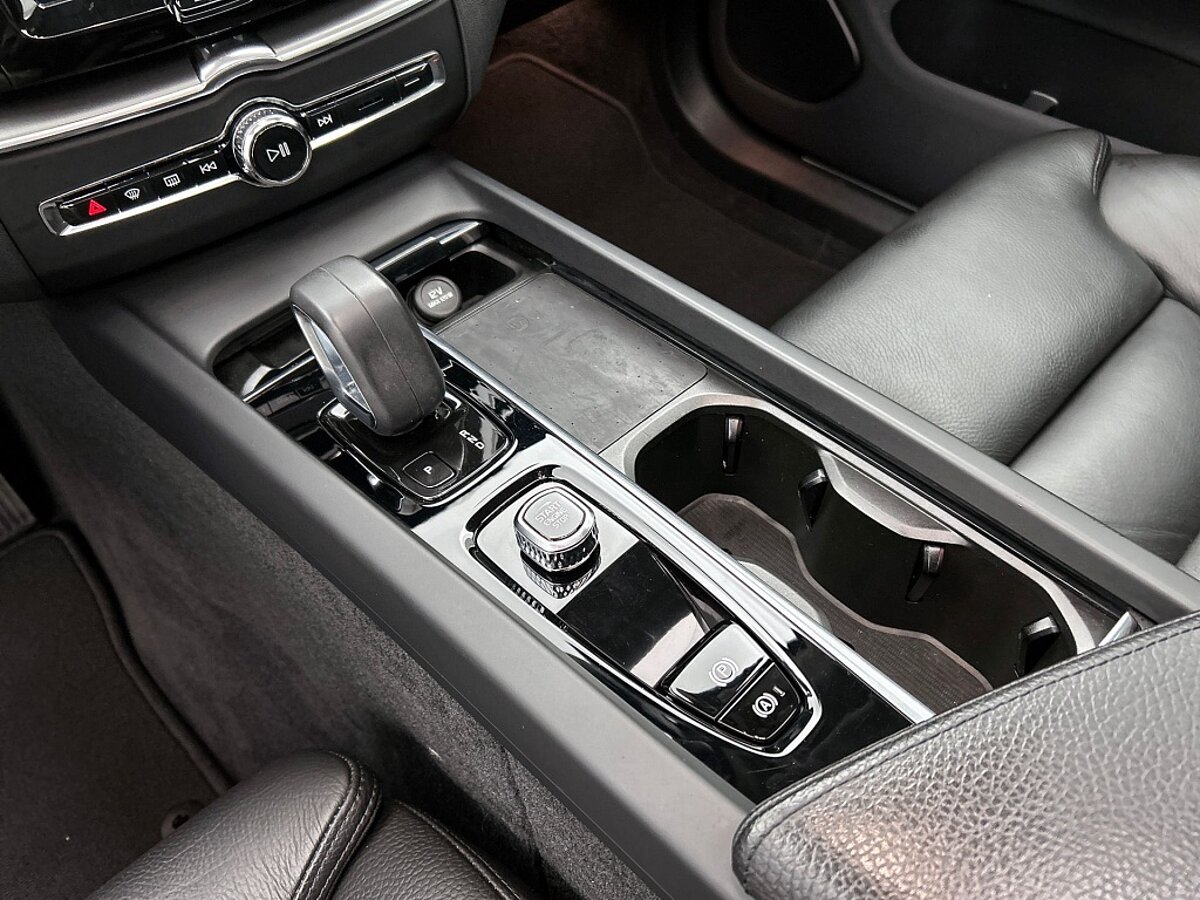 49049459 volvo xc60 t6 inscription pano longe range trekhaak 360 20 inch 33