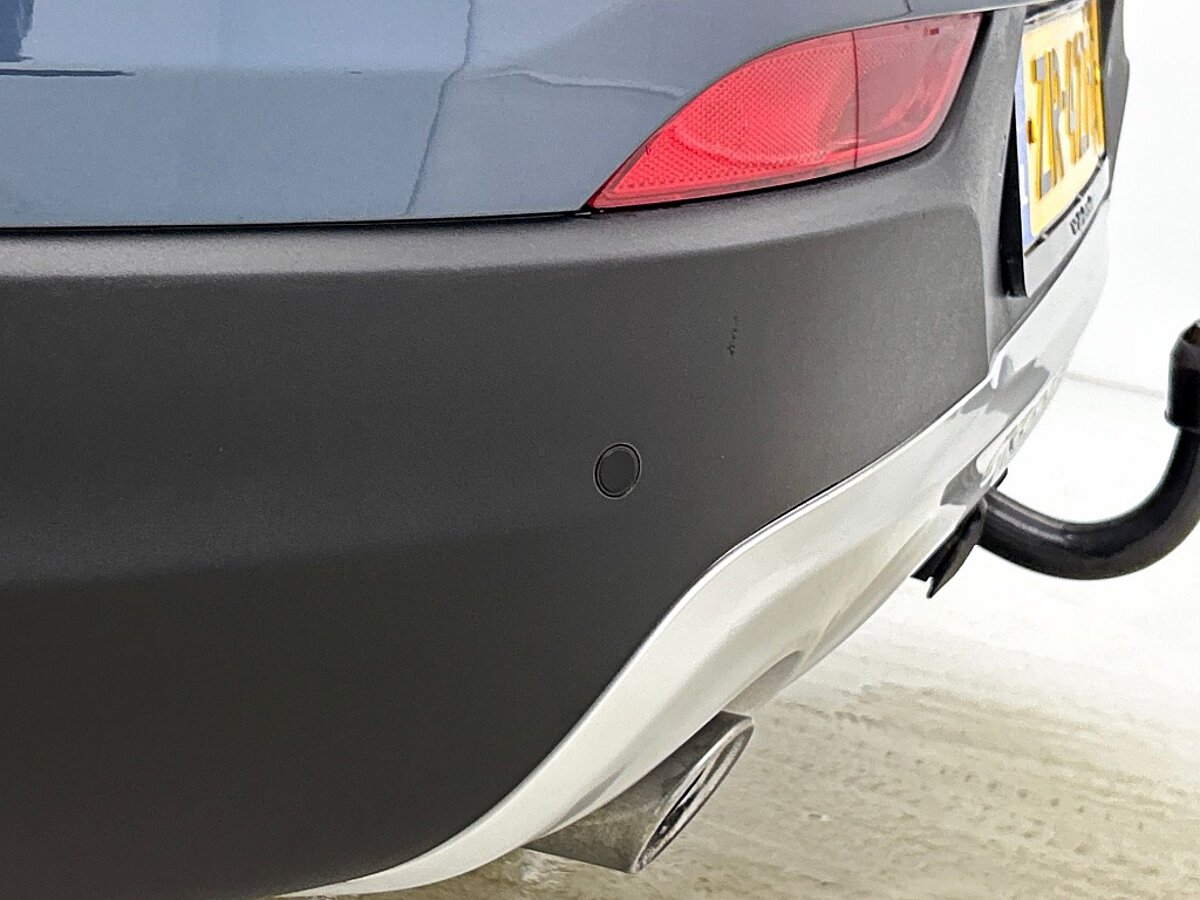 49484294 volvo v40 cross country 1 5 t3 polar luxury trekhaak panoramadak harman kardon 48