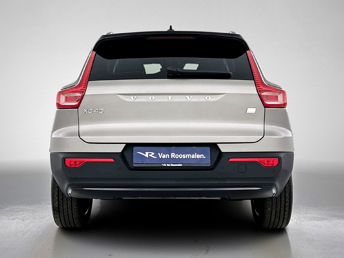 45077468 volvo xc40 1 5 t4 r design climate pack camera nubuck 5 03