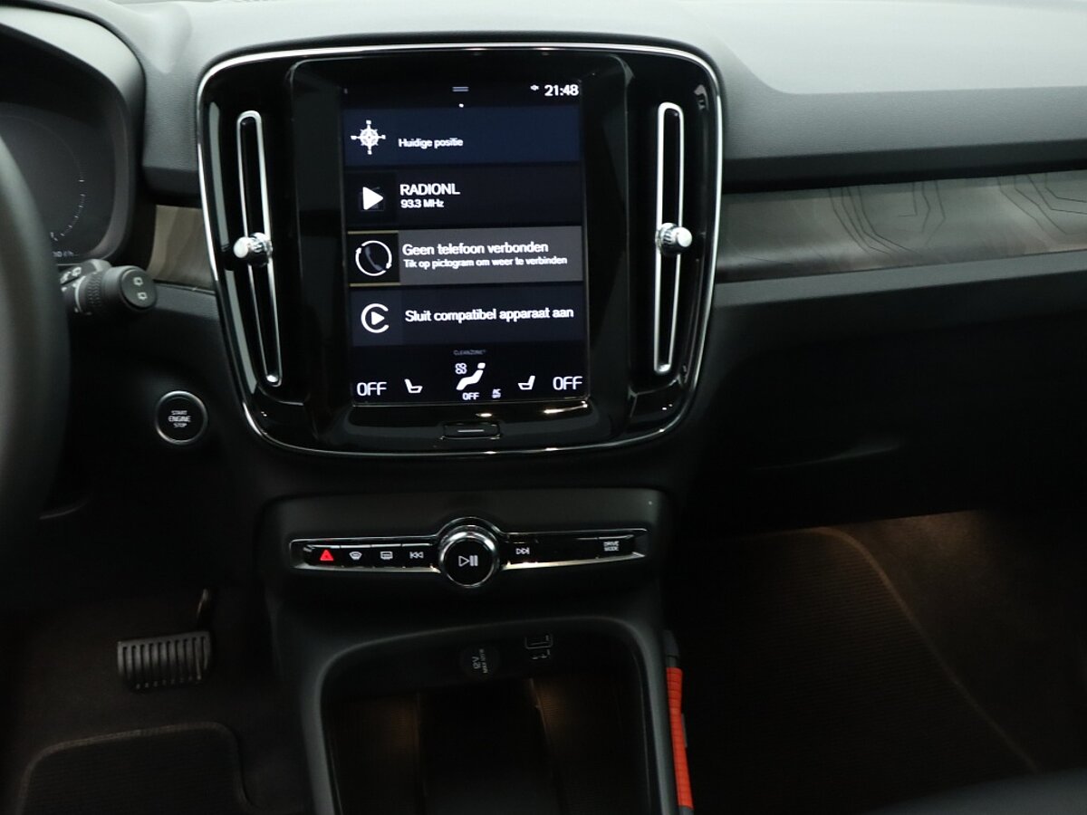 36079819 volvo xc40 1 5 t5 recharge ultimate bright 46
