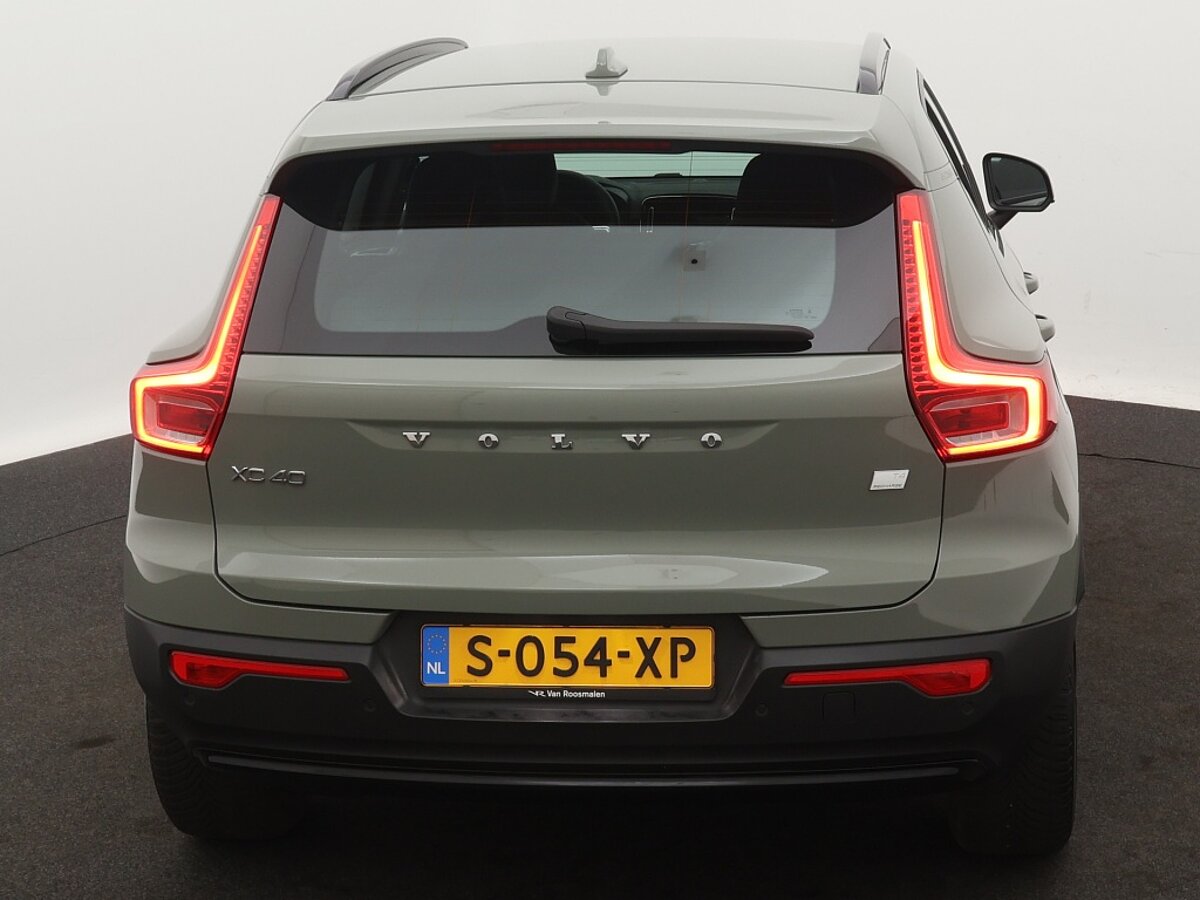 43882038 volvo xc40 1 5 t4 plus dark 9 02