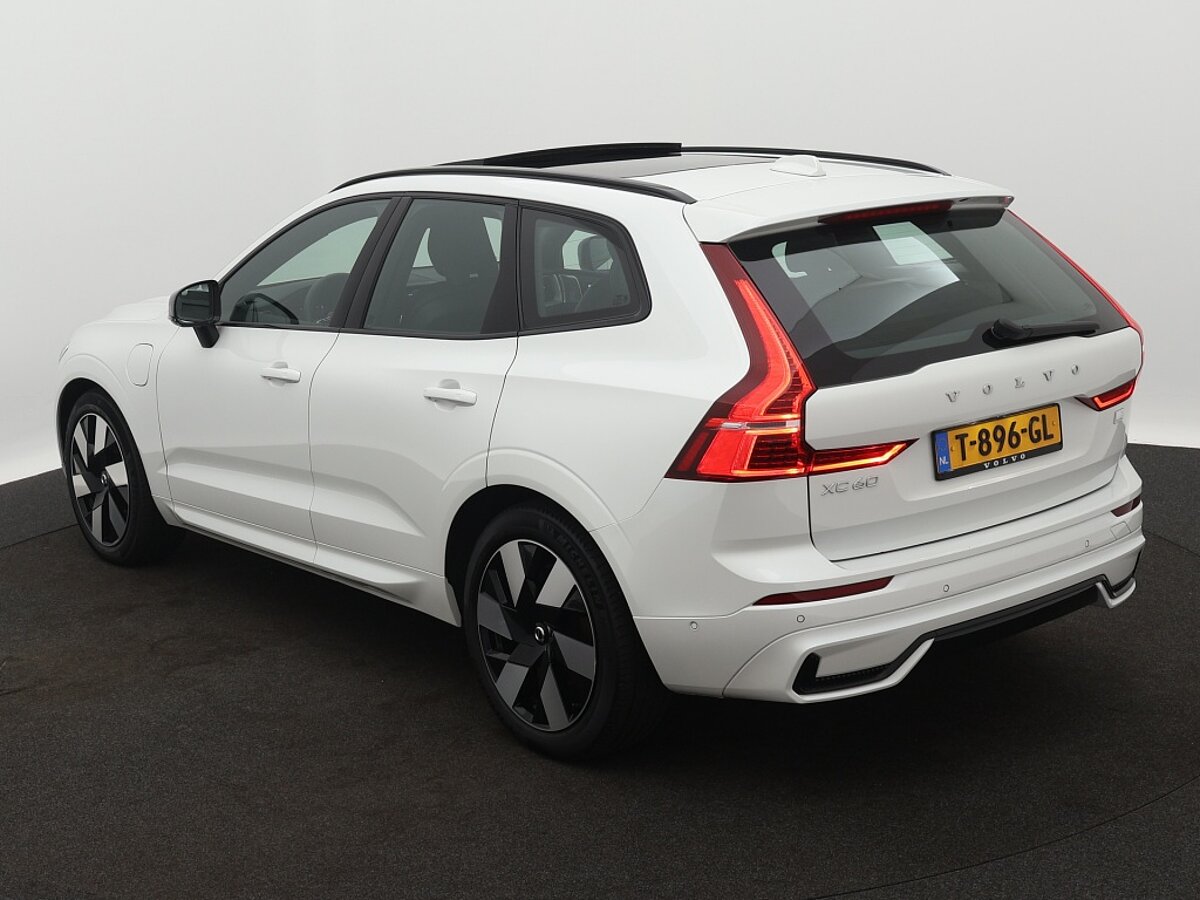 45353278 volvo xc60 2 0 t6 awd ultimate dark 3 02