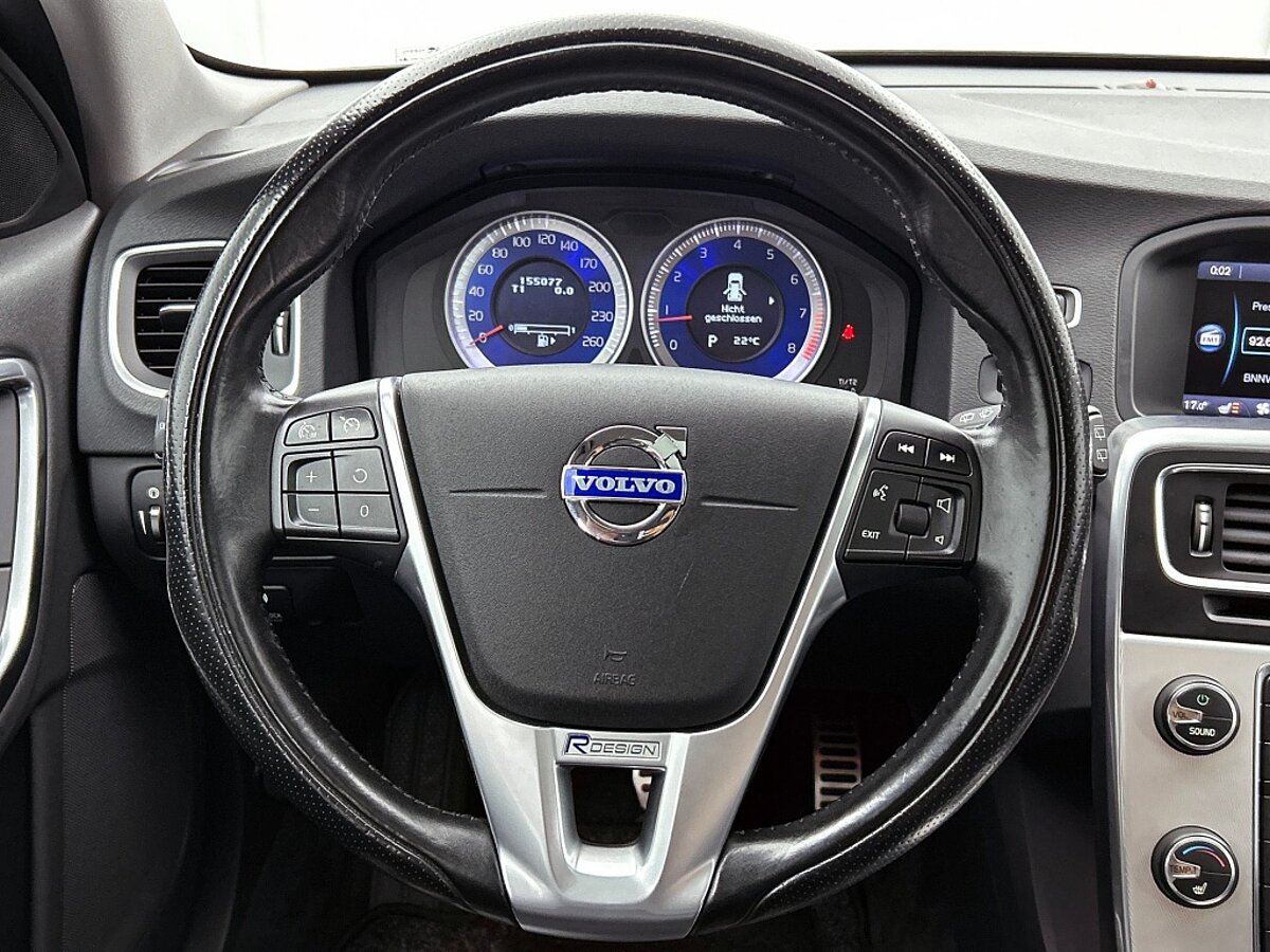 46502447 volvo v60 1 6 t4 r design panorama dak trekhaak memory seats 70