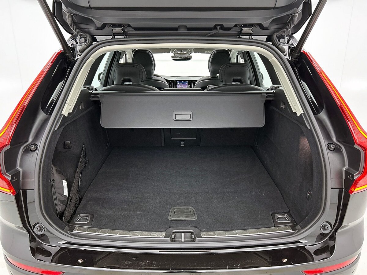 47302628 volvo xc60 2 0 t6 awd plus dark ledere bekleding trekhaak panoramisch 23