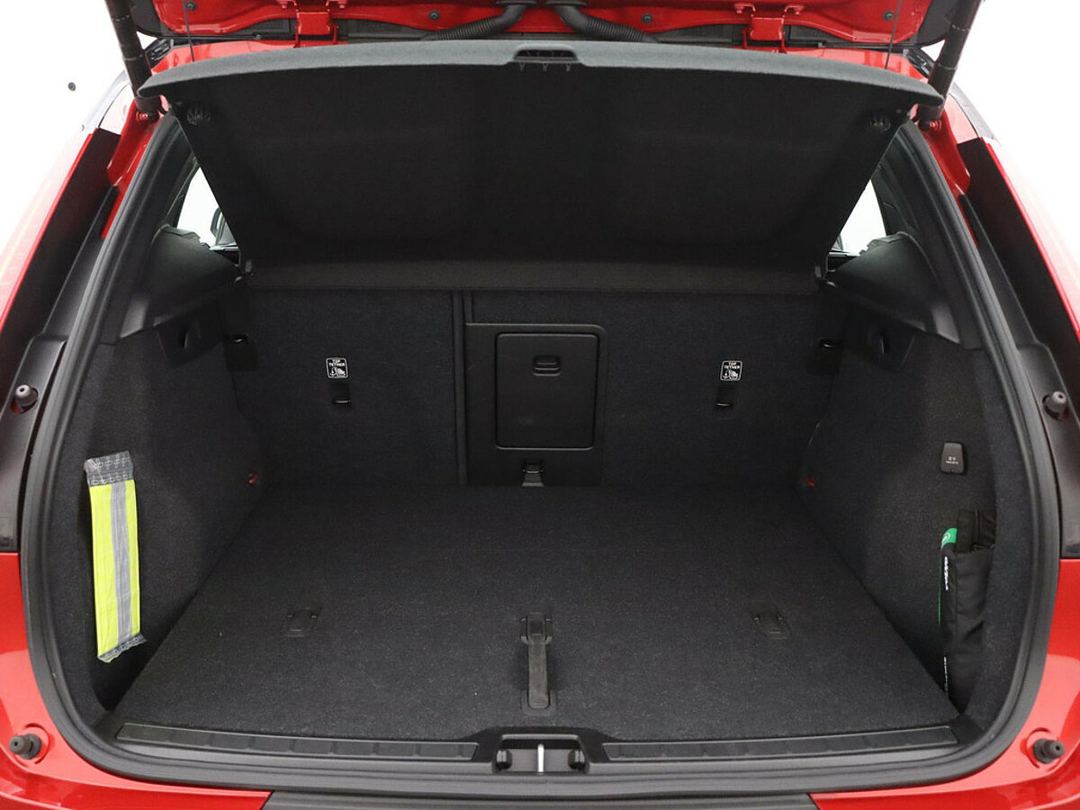 34255172 volvo xc40 p8 recharge awd r design memory seats draadloze lader warmte 61