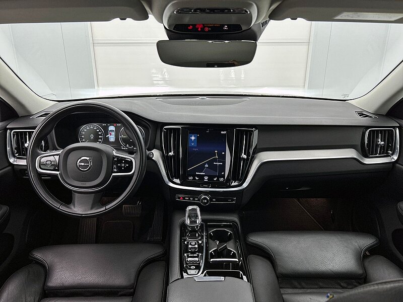 46031465 volvo v60 2 0 t6 inscription camera pilot assist blis 6 01