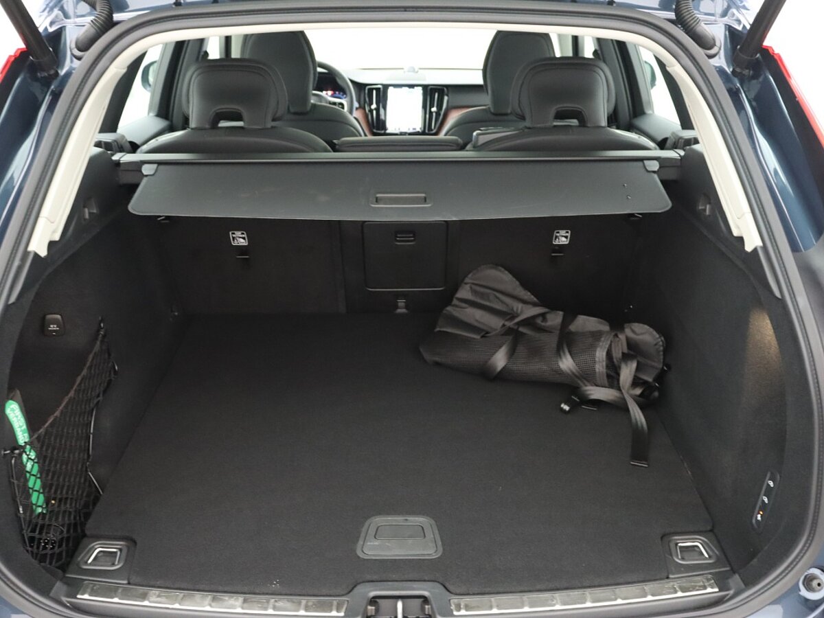 35405128 volvo xc60 b5 ultimate bright luchtvering trekhaak c94f12
