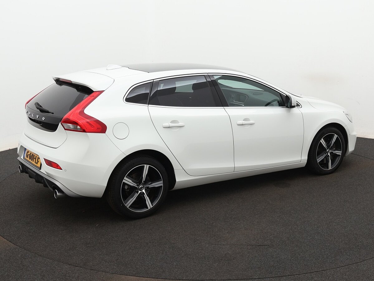 36007830 volvo v40 1 5 t3 polar sport panorama dak navigatie pdc 57