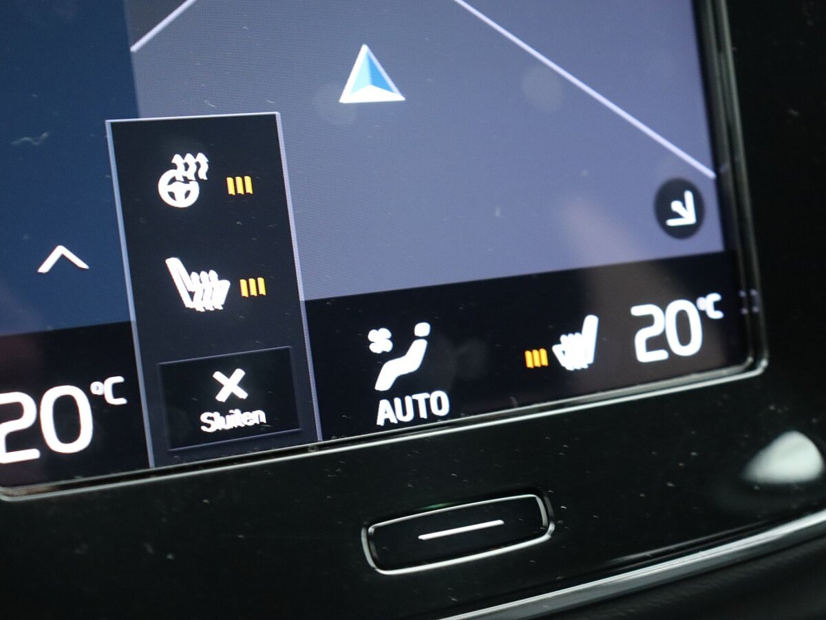 35139536 volvo xc40 1 5 t4 recharge r design i blis i adaptieve cruise control 64