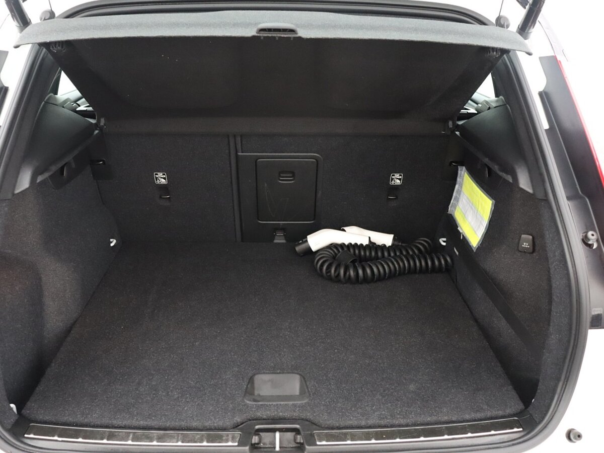 36009099 volvo xc40 1 5 t5 rech rdesign 337535