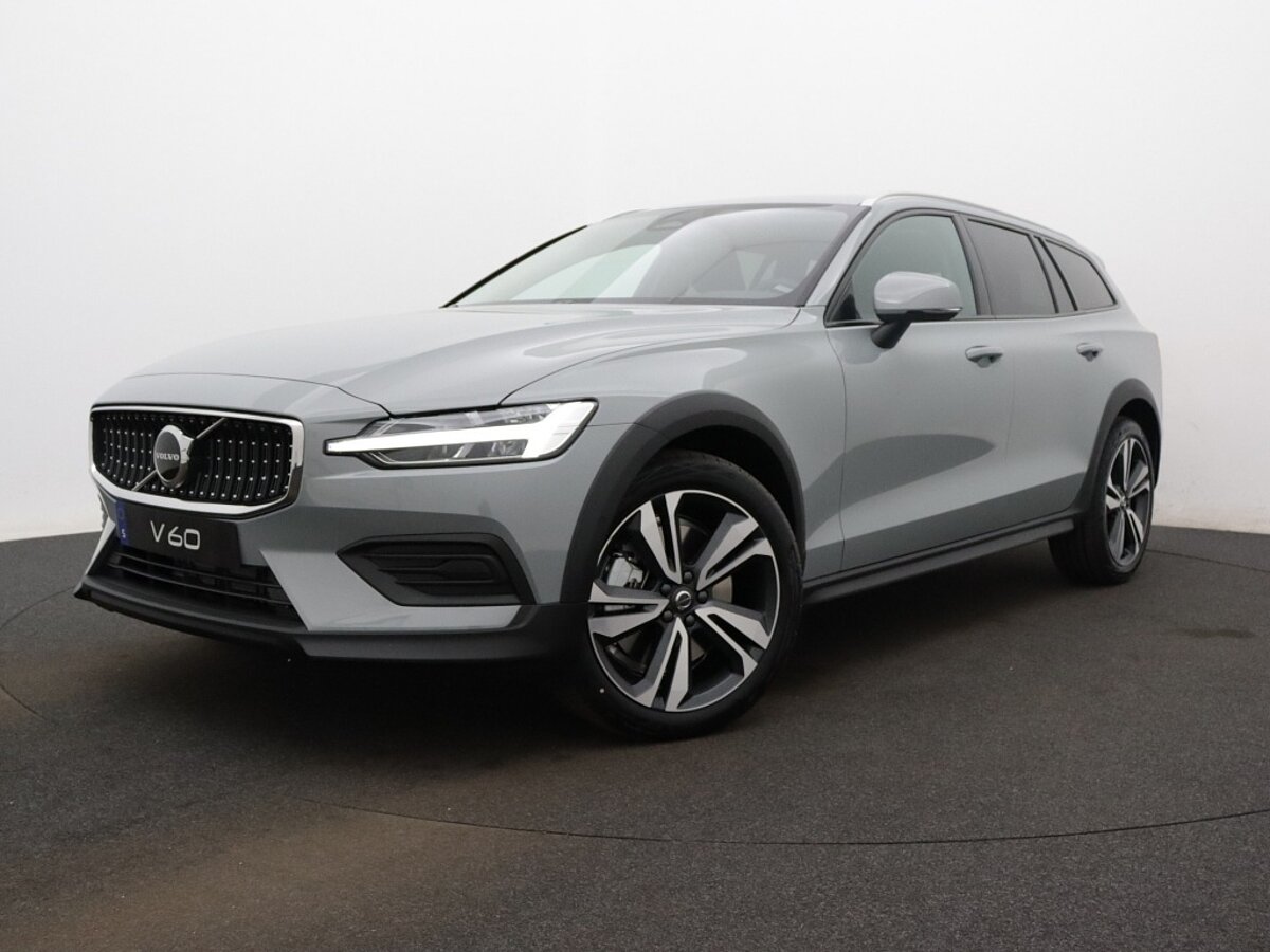 41451649 volvo v60 cross country 2 0 b5 awd core driver awareness pack aed5d1