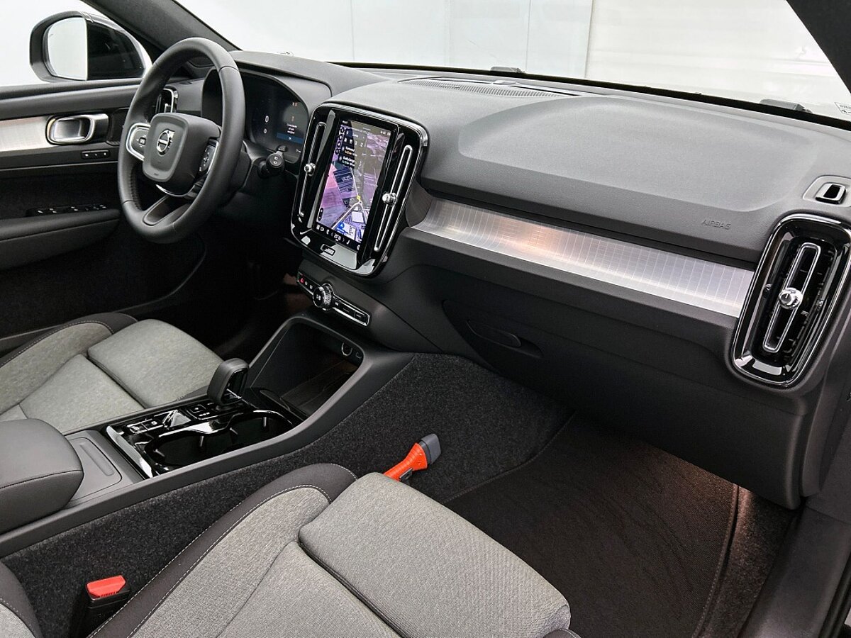 47861532 volvo xc40 2 0 b4 dark memory seats climate pack trekhaak 51
