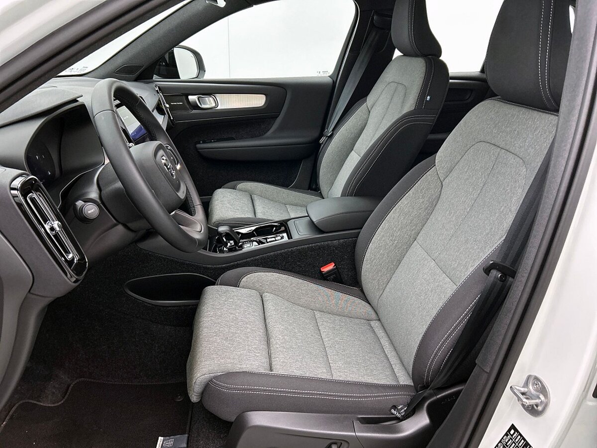 48723966 volvo xc40 2 0 b4 plus dark trekhaak blis harman kardon audio 02