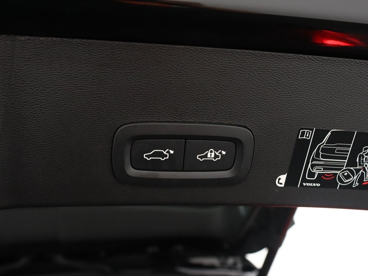 35125842 volvo xc40 1 5 t4 recharge inscription 83