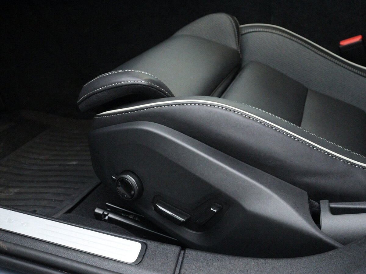 43874128 volvo v60 2 0 b3 plus dark adaptive cruise el stoelen stoelverwarmi bfc98e