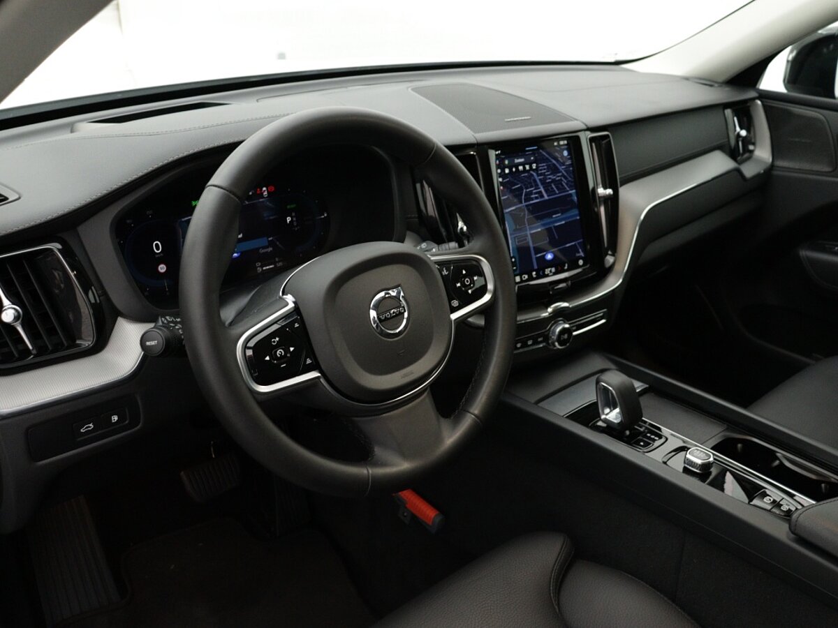 44353155 volvo xc60 2 0 t6 awd ultra dark 5 03
