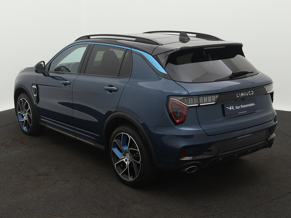 44878677 lynk co 01 1 5 phev 3 01