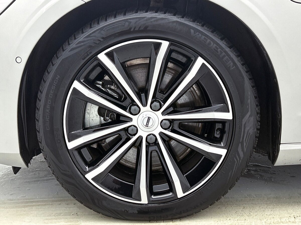 45432779 volvo v60 2 0 t6 plus trekhaak panorama dak 360 camera 2a8236