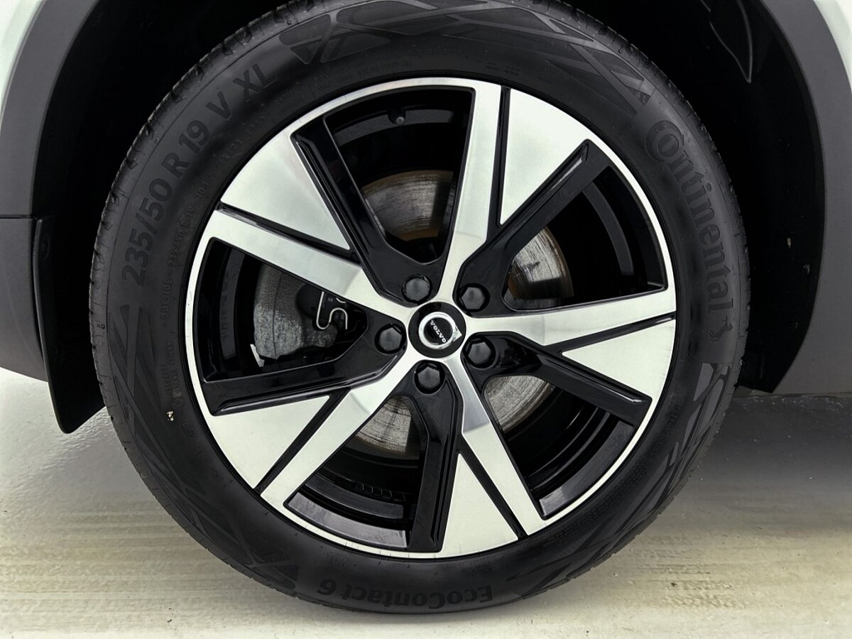 45493404 volvo xc40 1 5 t4 recharge r design panoramadak 06