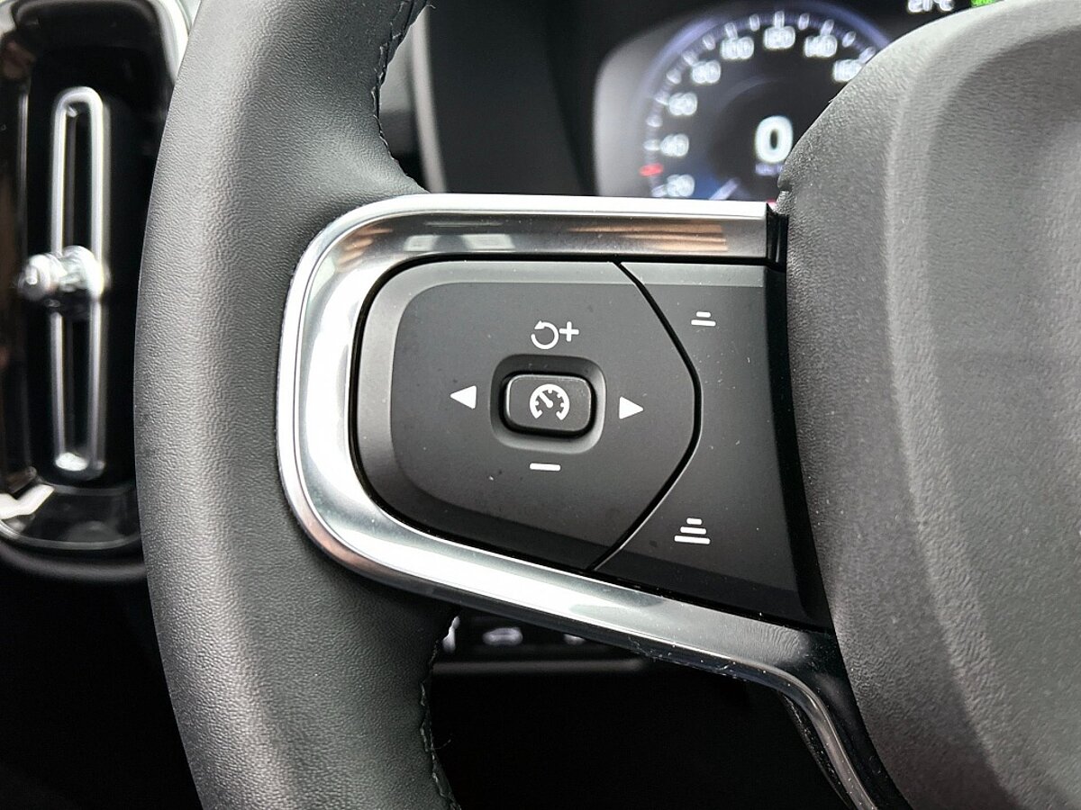 47093947 volvo xc40 1 5 t4 ultimate bright pilot assist trekhaak panoramadak 7 01