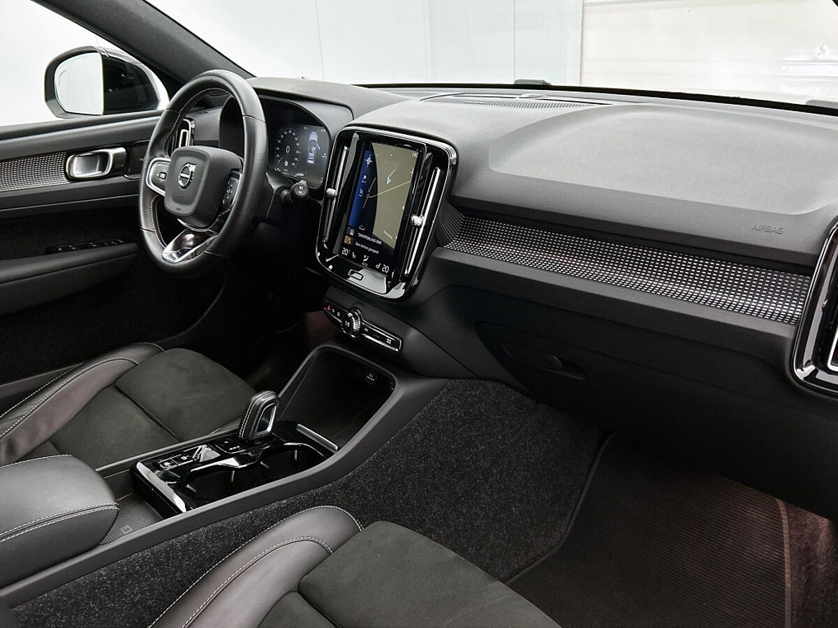 47156536 volvo xc40 1 5 t5 r design pilot assist trekhaak keyless blis clima d647c0