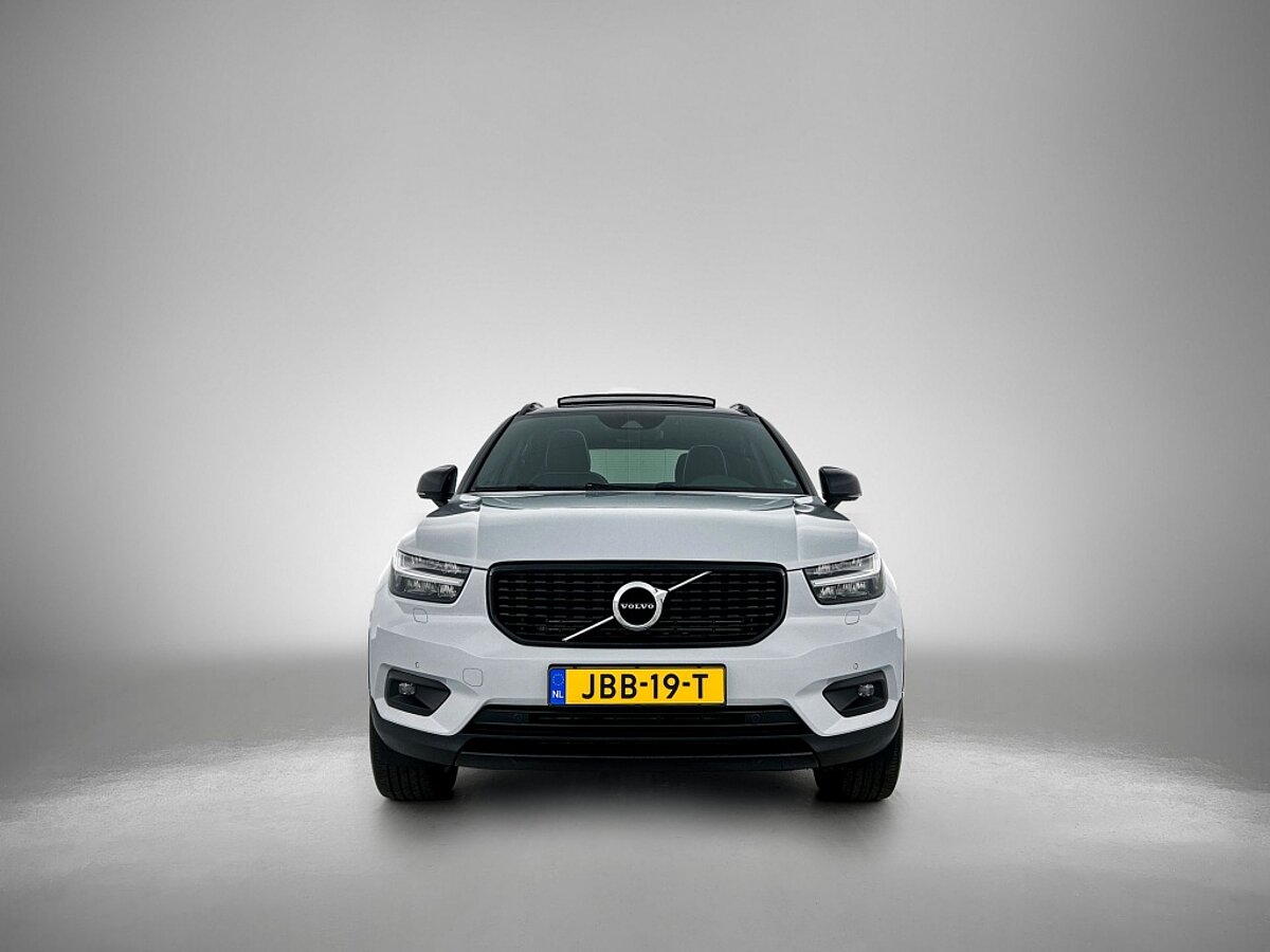 49446815 volvo xc40 1 5 t5 r design panorama dak trekhaak climate pack camer 5 01