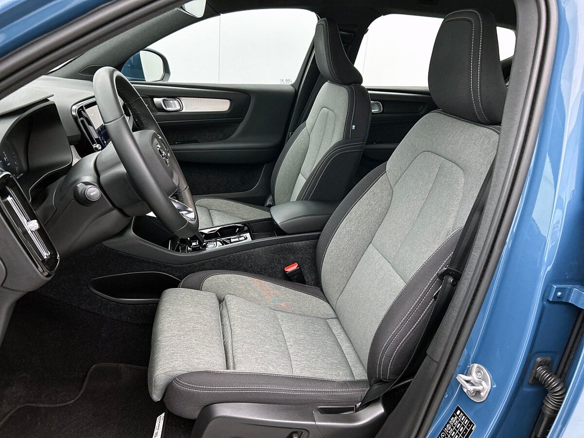 47258731 volvo xc40 xc40 t4 plus bright memorystoelen climate pack 66