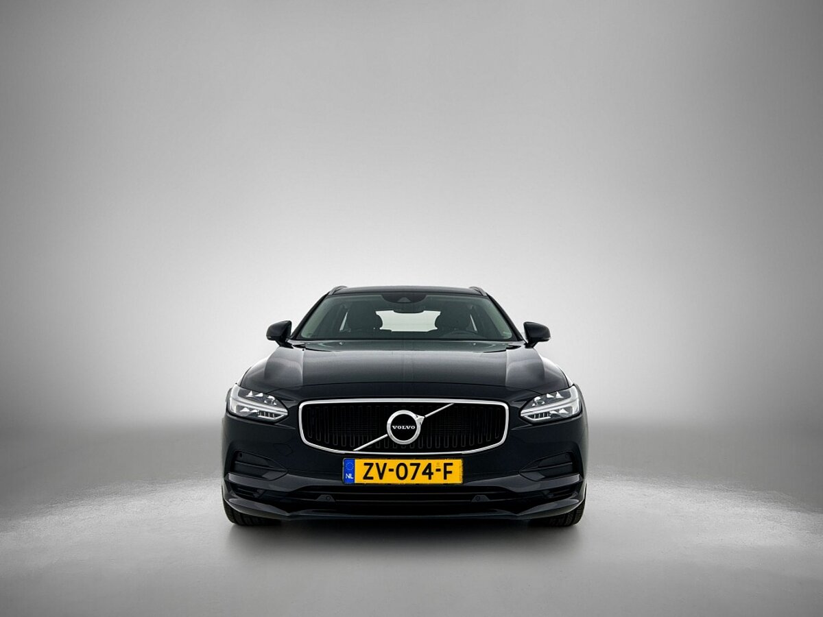 47298708 volvo v90 t4 momentum leder adaptive cruise 9 02