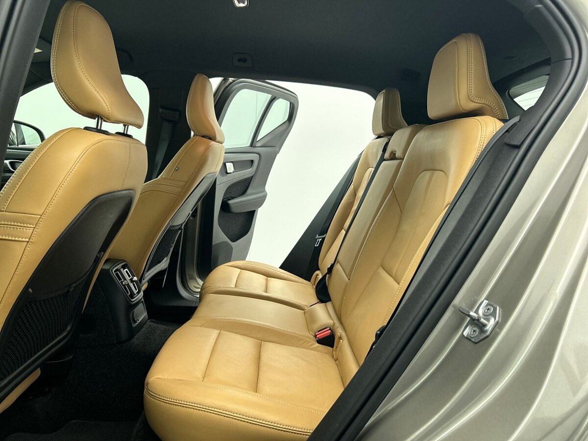 49484333 volvo xc40 1 5 t4 recharge inscription leder blis navigatie sensore 34