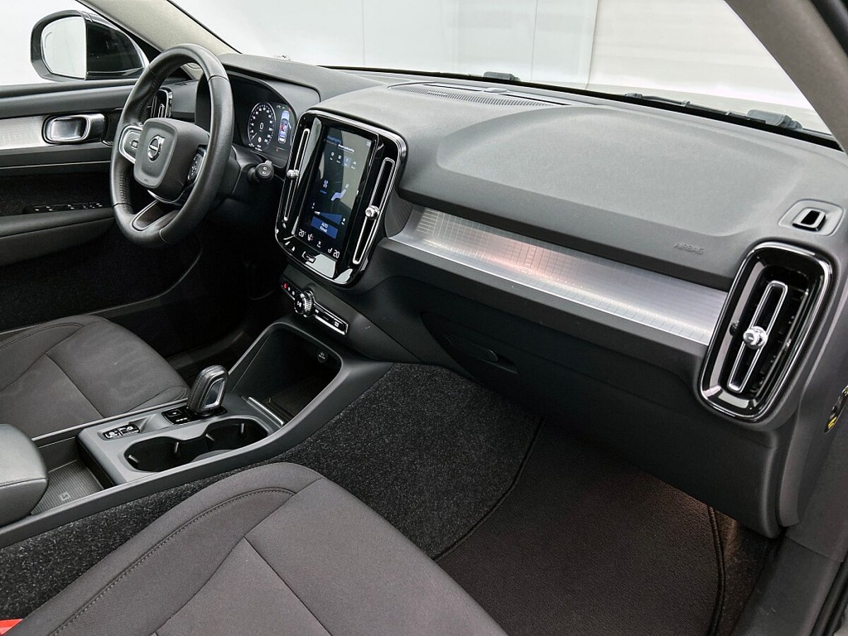 49594695 volvo xc40 1 5 t5 recharge business pro 62