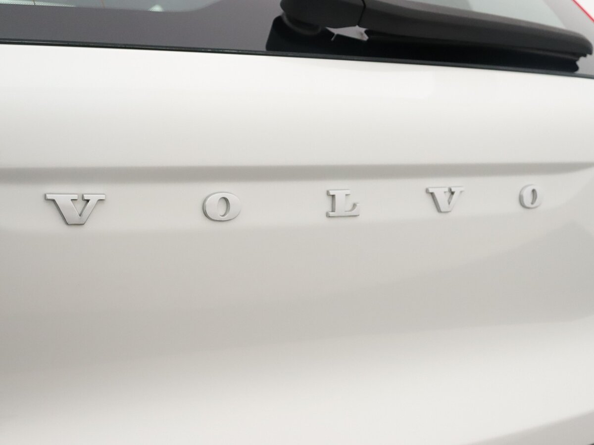 36009099 volvo xc40 1 5 t5 rech rdesign 4ac1fe