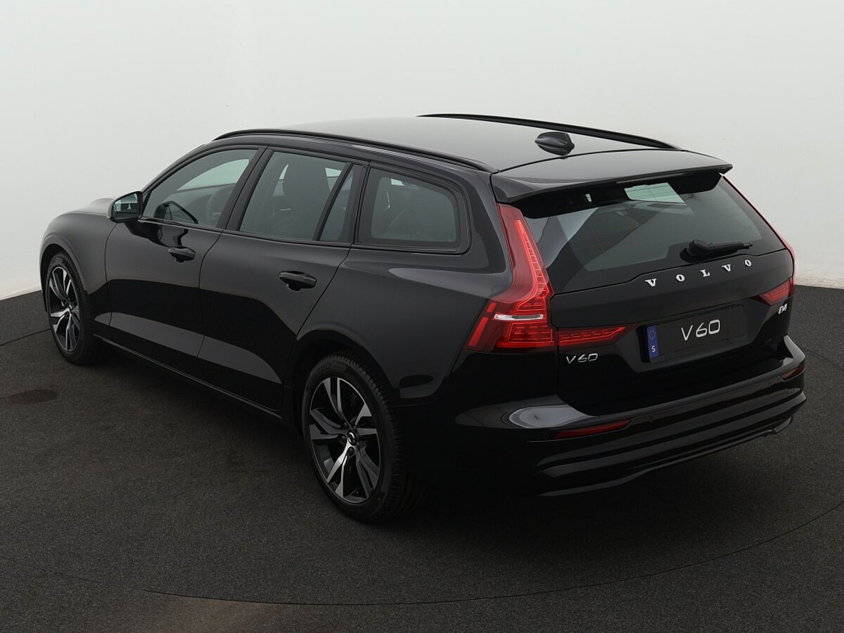 43755346 volvo v60 2 0 b4 plus dark 3 01