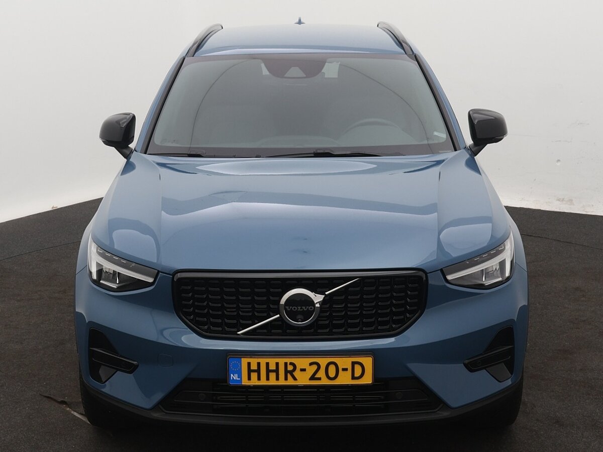 44035279 volvo xc40 1 5 t4 plus dark 360a camera 9 02